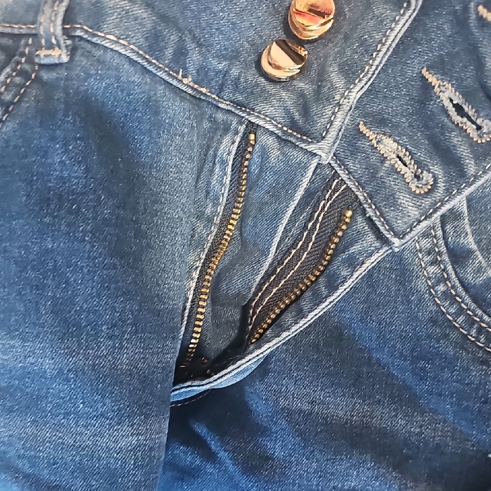 Stylish Blue Skinny Jeans for Women - Picture 4 of 10